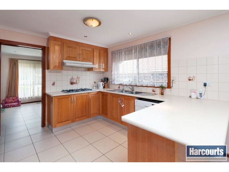 51 Hinkler Drive, Mill Park VIC 3082