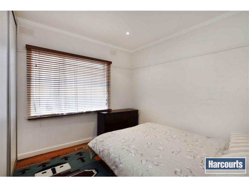 1/104 Alexander Avenue, Thomastown VIC 3074