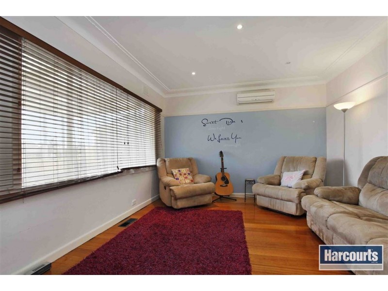 1/104 Alexander Avenue, Thomastown VIC 3074