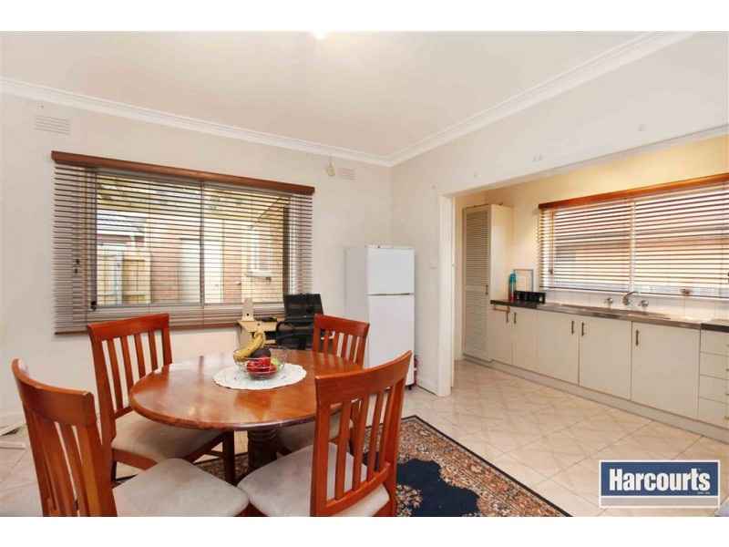 1/104 Alexander Avenue, Thomastown VIC 3074