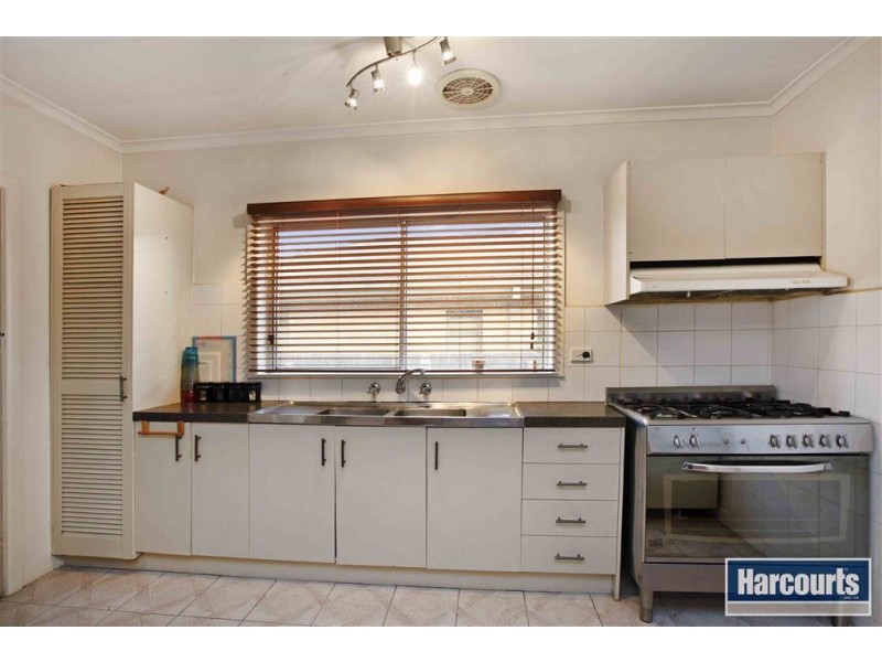 1/104 Alexander Avenue, Thomastown VIC 3074