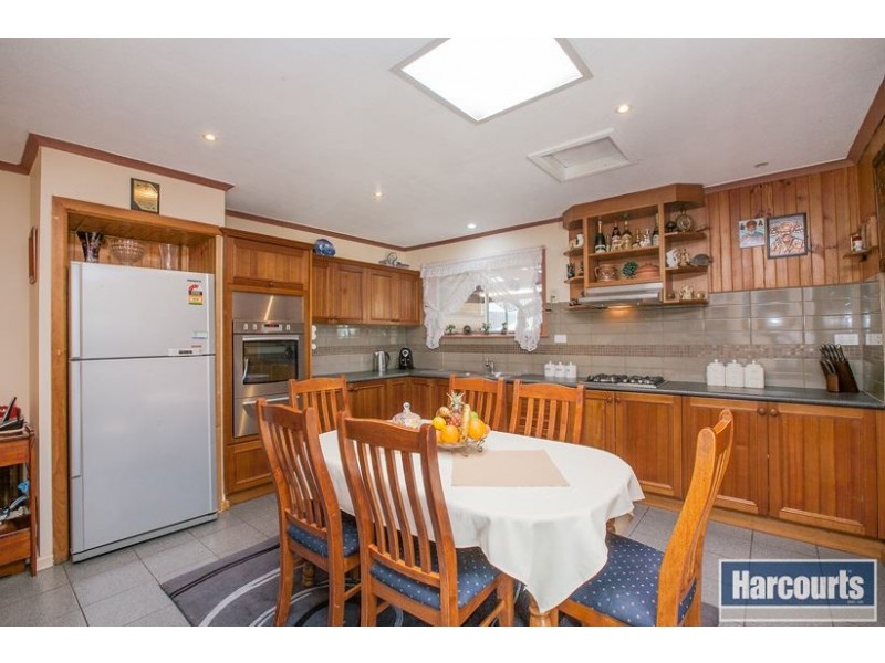31 Bates Avenue, Thomastown VIC 3074