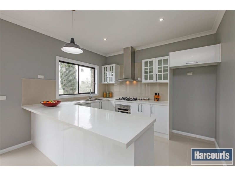4 Avenel Court, Thomastown VIC 3074