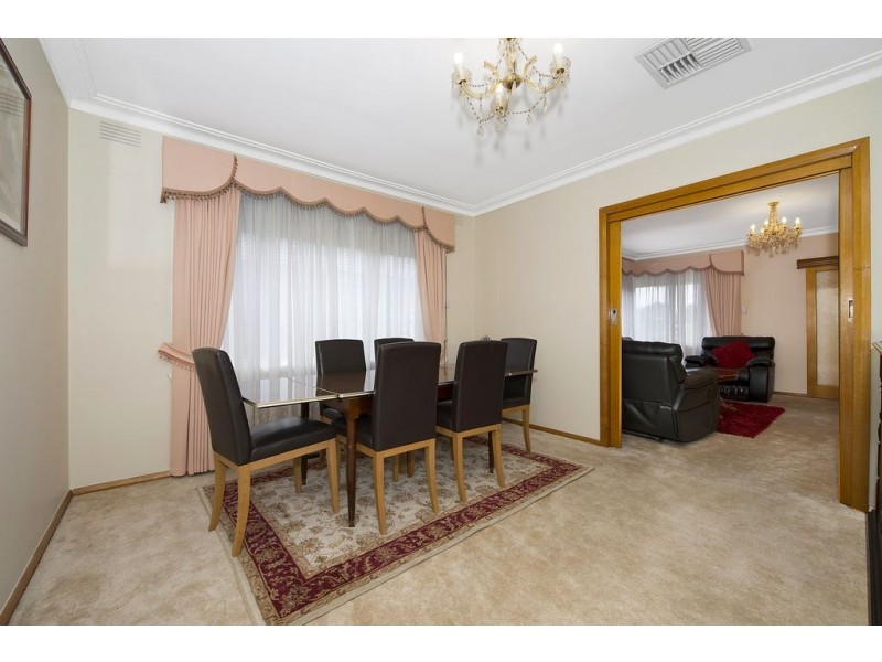 81 Curtin Avenue, Lalor VIC 3075