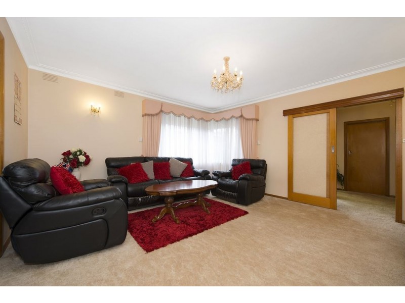 81 Curtin Avenue, Lalor VIC 3075