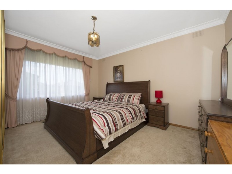 81 Curtin Avenue, Lalor VIC 3075