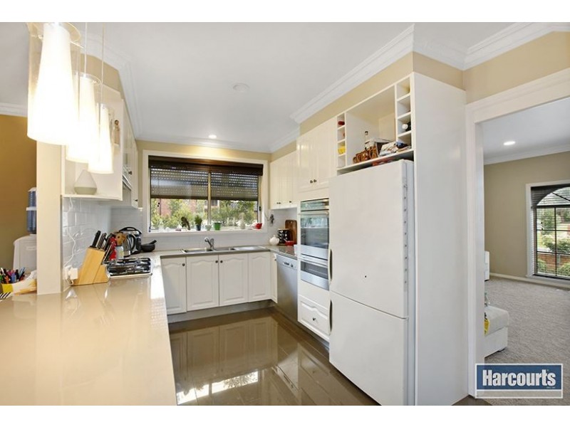6 Grovedale Close, Thomastown VIC 3074