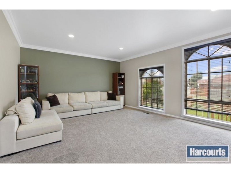 6 Grovedale Close, Thomastown VIC 3074