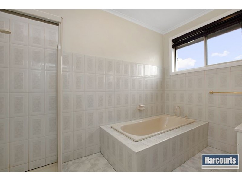 6 Grovedale Close, Thomastown VIC 3074
