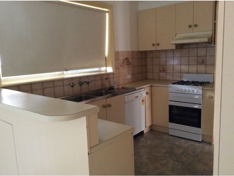 21 Tanjil Court, Thomastown VIC 3074