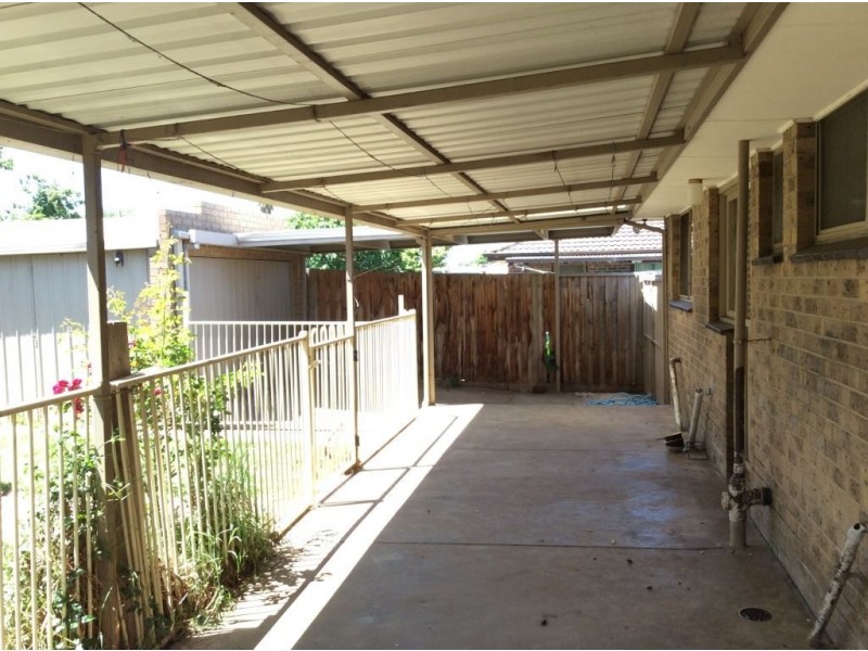 24 Mindoro Crescent, Lalor VIC 3075