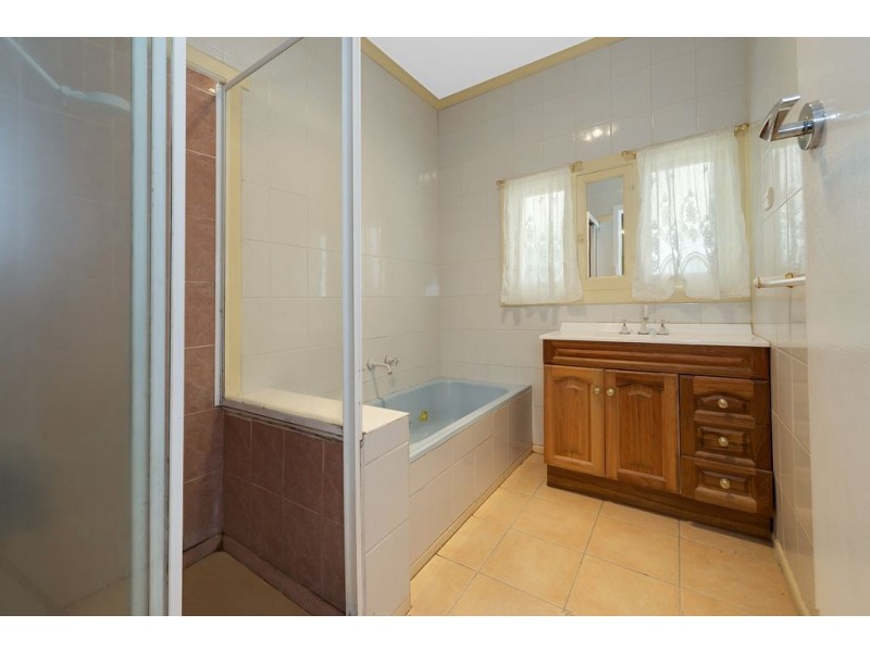 13 Evans Street, Lalor VIC 3075