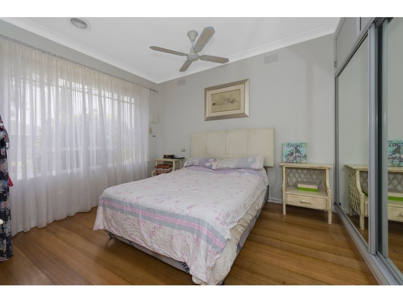 13 Evans Street, Lalor VIC 3075