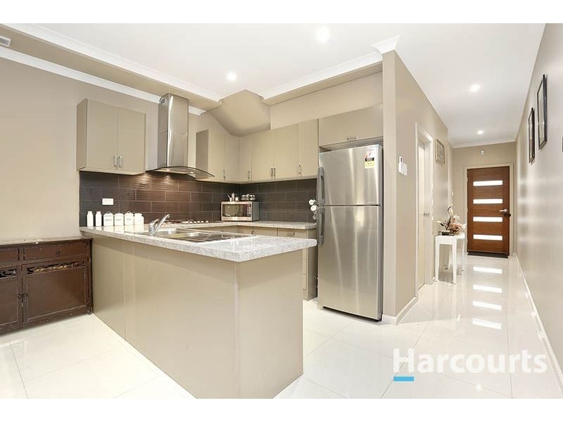 16A Festival Grove, Lalor VIC 3075