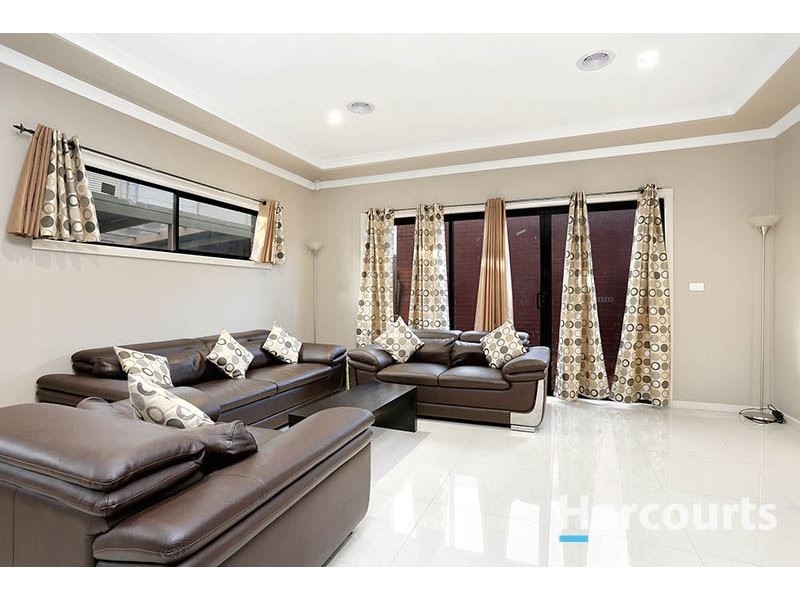 16A Festival Grove, Lalor VIC 3075