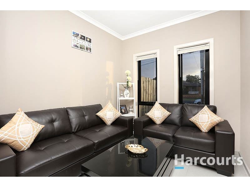 16A Festival Grove, Lalor VIC 3075