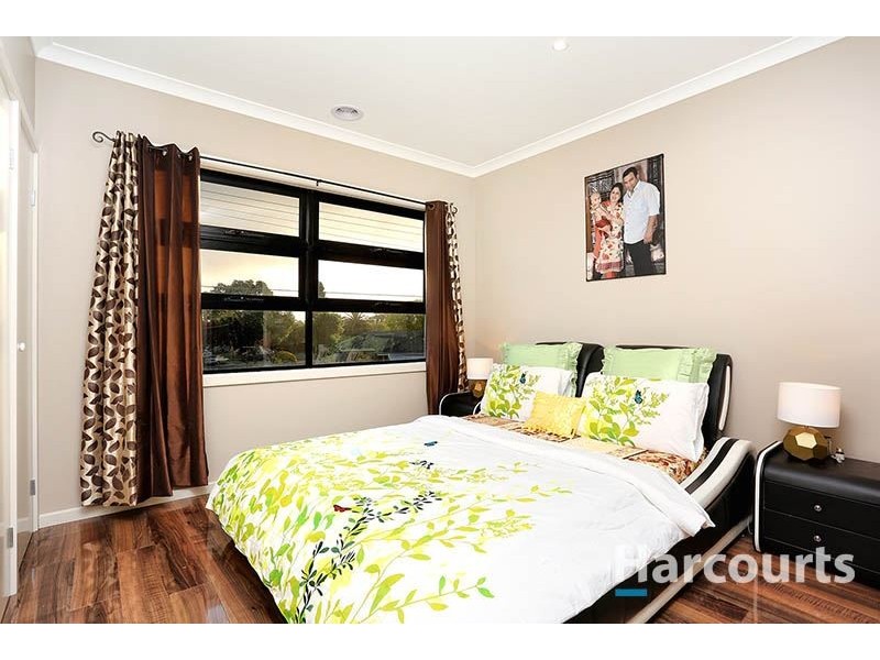 16A Festival Grove, Lalor VIC 3075
