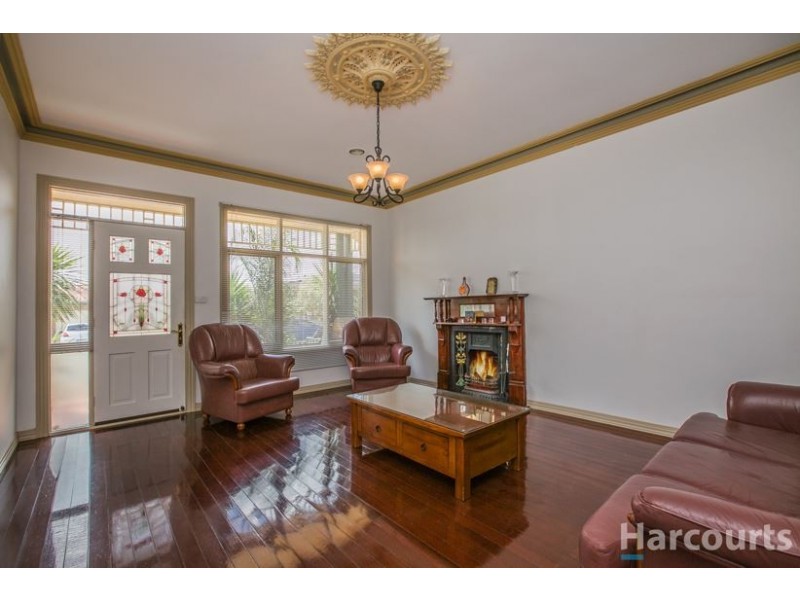 4 Serpentine Court, Lalor VIC 3075