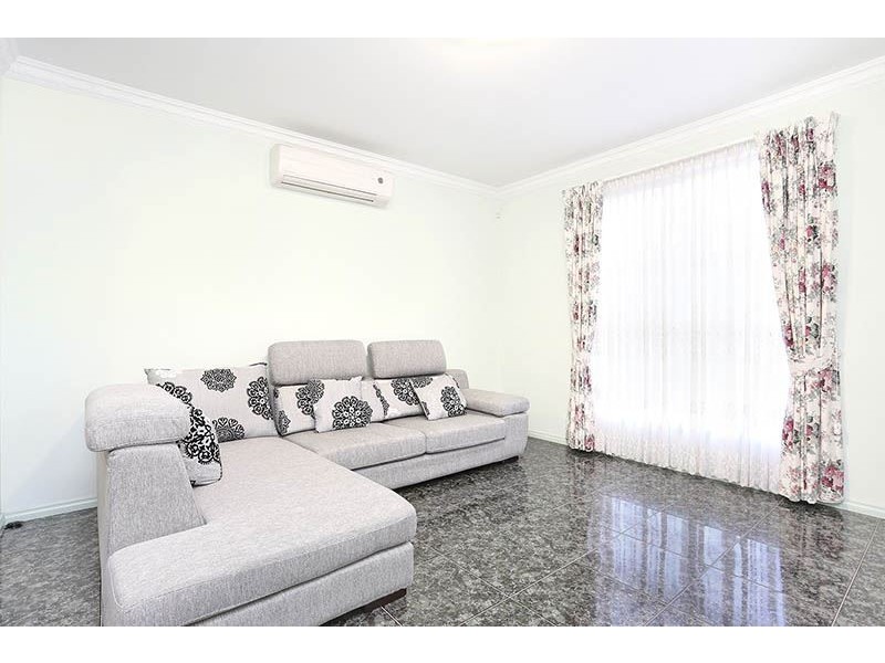 37 Ester Drive, Mill Park VIC 3082