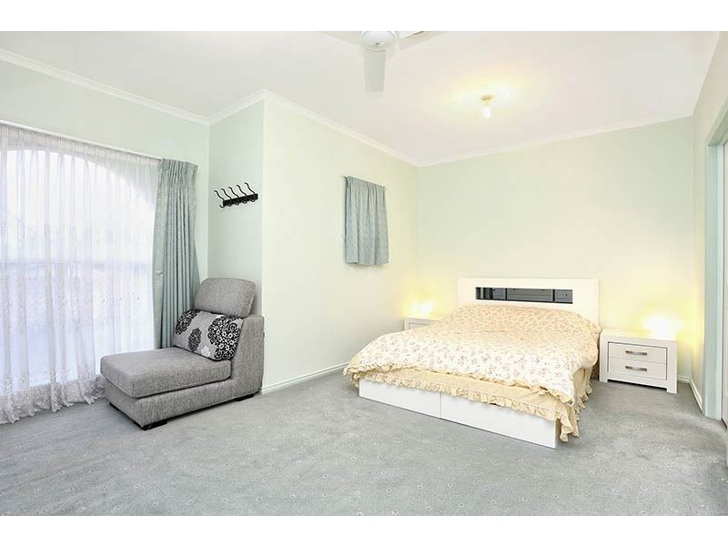 37 Ester Drive, Mill Park VIC 3082