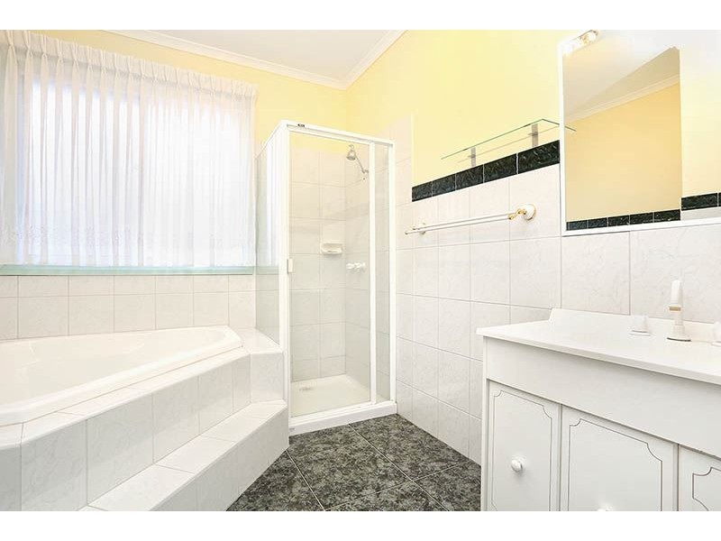37 Ester Drive, Mill Park VIC 3082
