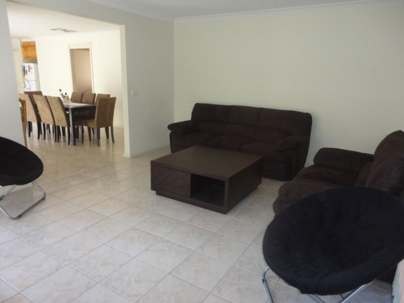 16 Woodfull Way, Epping VIC 3076