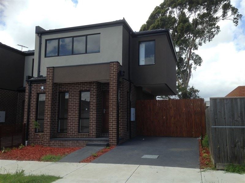 8 Dartnell Street, Lalor VIC 3075