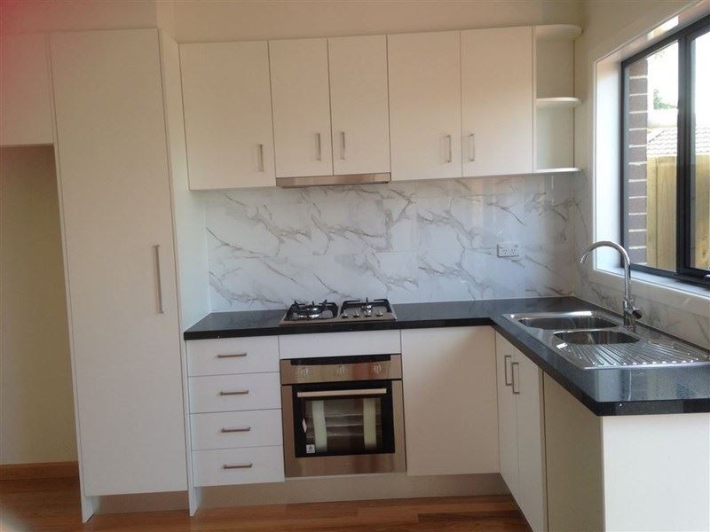 8 Dartnell Street, Lalor VIC 3075