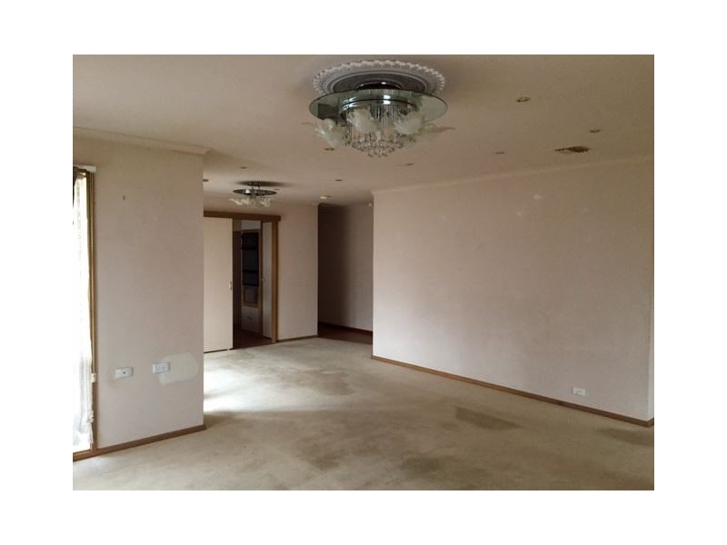 15 Turtur Close, Mill Park VIC 3082