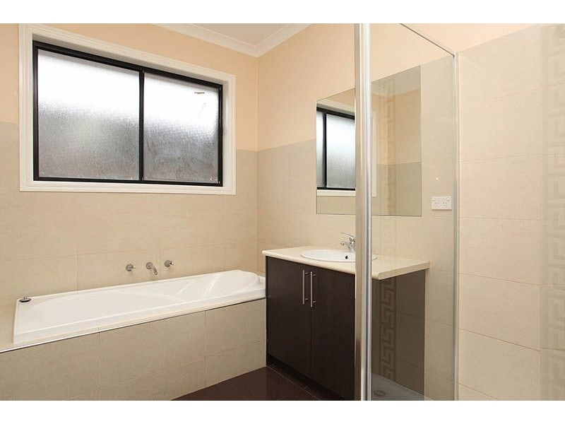 5 Beringarra Street, South Morang VIC 3752