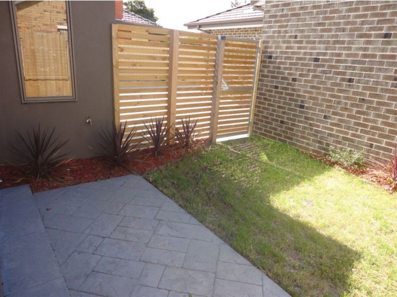 2/19 Poplar Street, Thomastown VIC 3074