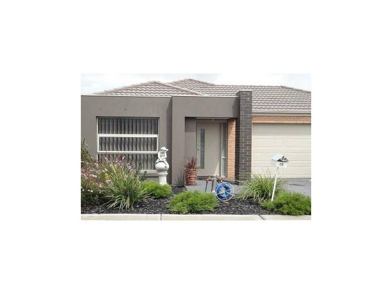 10 Friarbird Road, South Morang VIC 3752