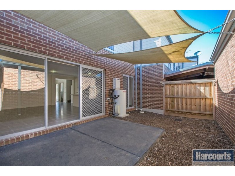 38 Palisades Boulevard, South Morang VIC 3752