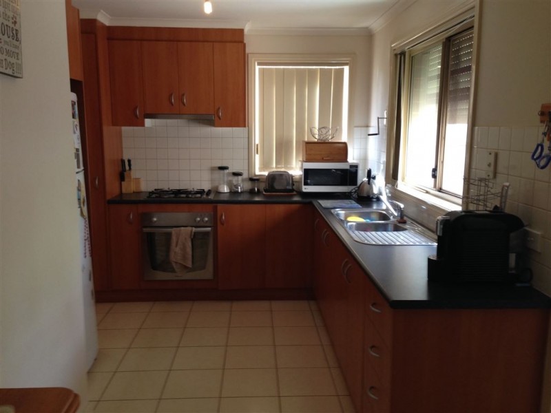 1A Royston Close, Mill Park VIC 3082