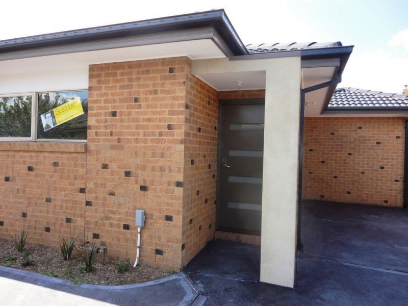 2/9 Sydney Crescent, Lalor VIC 3075