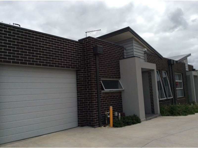 2/77 Rotino Crescent, Lalor VIC 3075