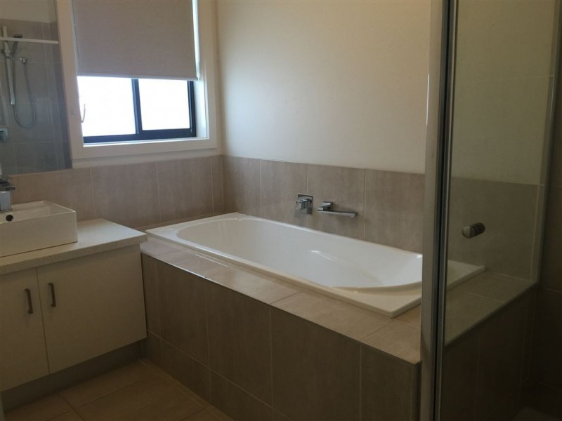 74 Gatestone Road, Epping VIC 3076