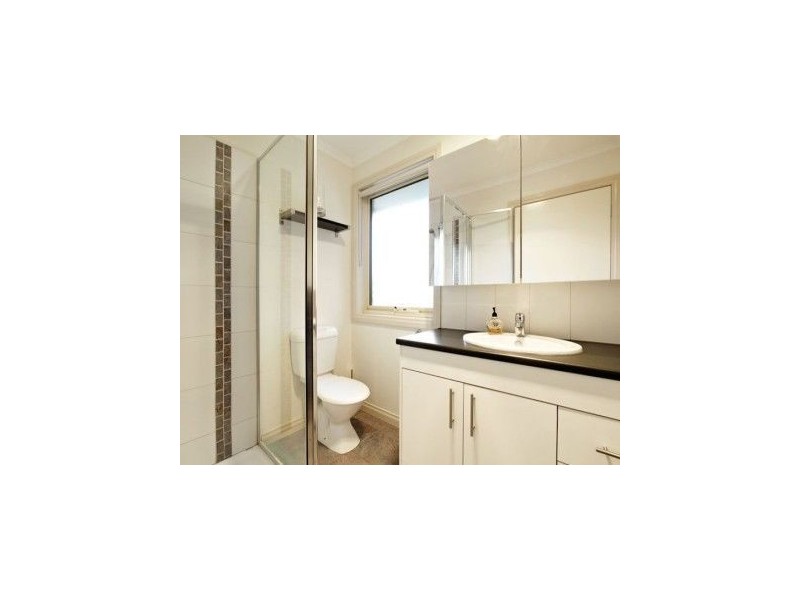 1/30 Heyington Avenue, Thomastown VIC 3074