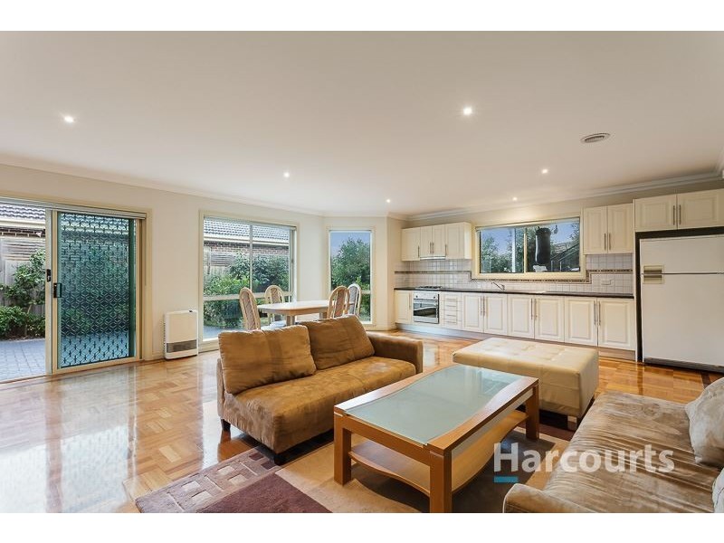 19 Raphael Rise, South Morang VIC 3752