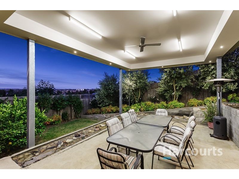 19 Raphael Rise, South Morang VIC 3752