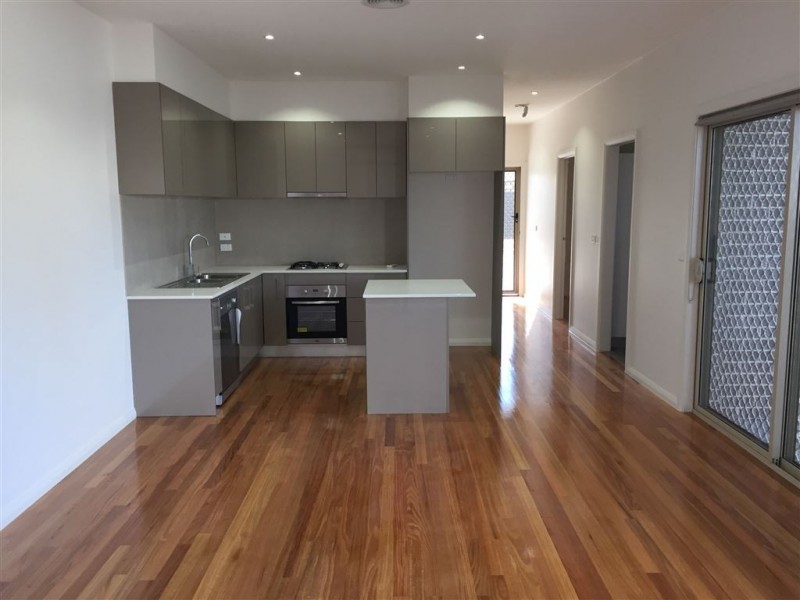 4/18 Prince Andrew Avenue, Lalor VIC 3075