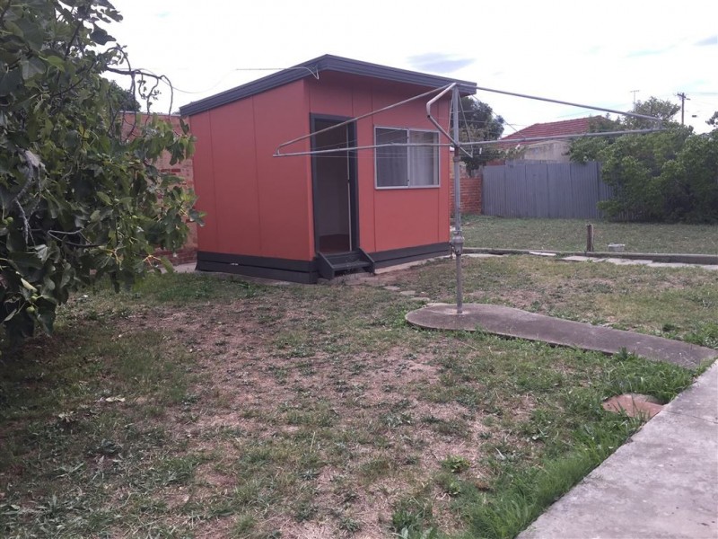 12 Travers Street, Thomastown VIC 3074