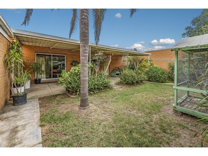 11 Burton Street, Lalor VIC 3075