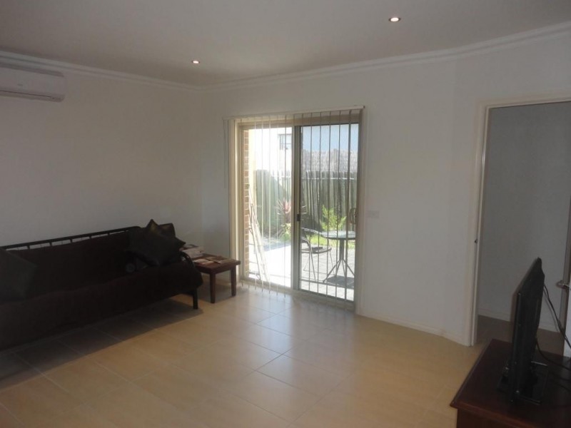 1/1 Marcia Street, Thomastown VIC 3074