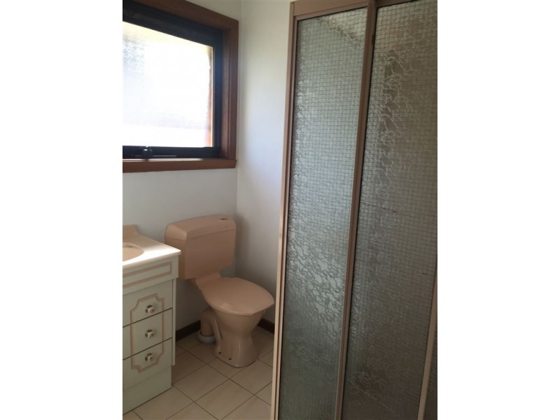 34 Tamboon Drive, Greensborough VIC 3088