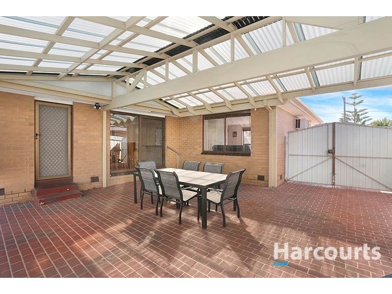23 Mindoro Crescent, Lalor VIC 3075