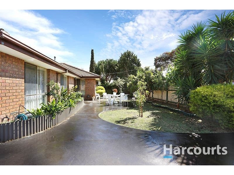 2/2 Jane Court, Meadow Heights VIC 3048
