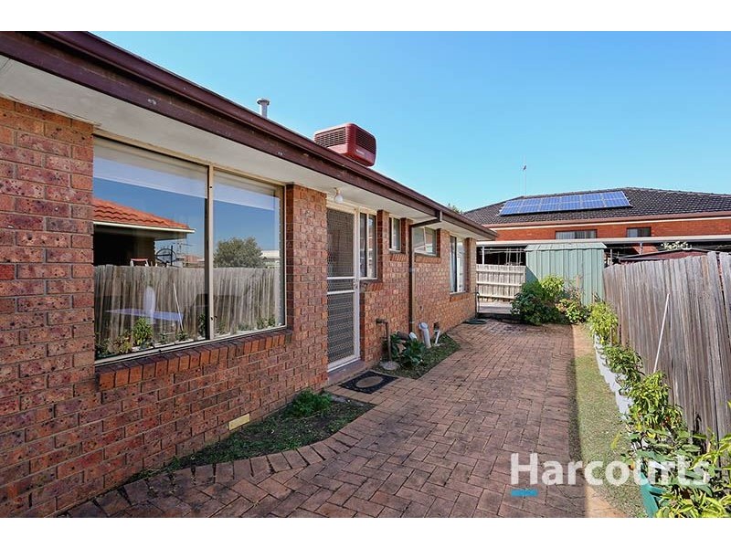 2/2 Jane Court, Meadow Heights VIC 3048
