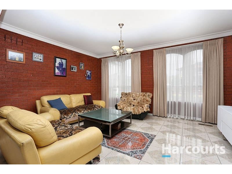 15 Maryland Close, Thomastown VIC 3074