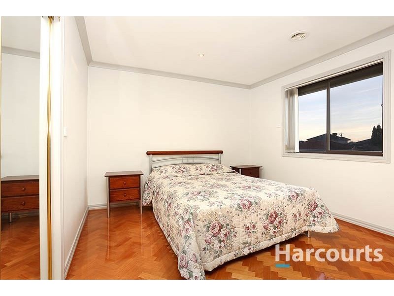 9 Mossman Crescent, Lalor VIC 3075